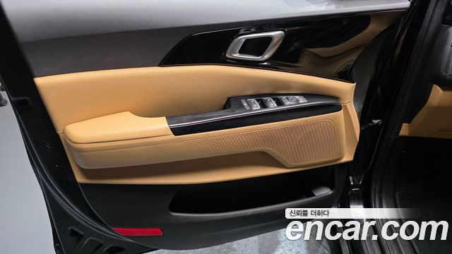Kia Canival 2023 — photo 14