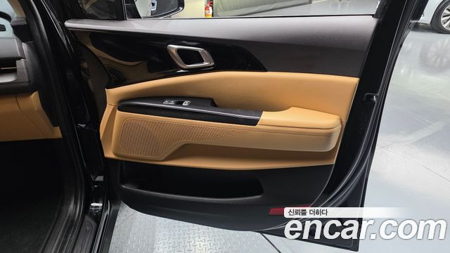 Kia Canival 2023 — photo 15
