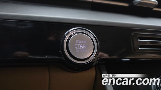 Kia Canival 2023 — photo 29