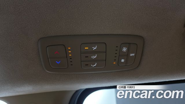 Kia Canival 2023 — photo 30