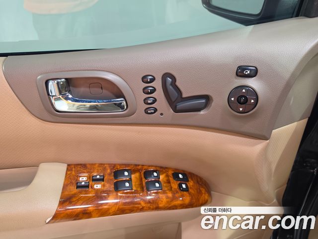Kia Canival 2013 — photo 10