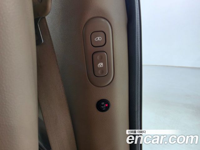 Kia Canival 2013 — photo 15