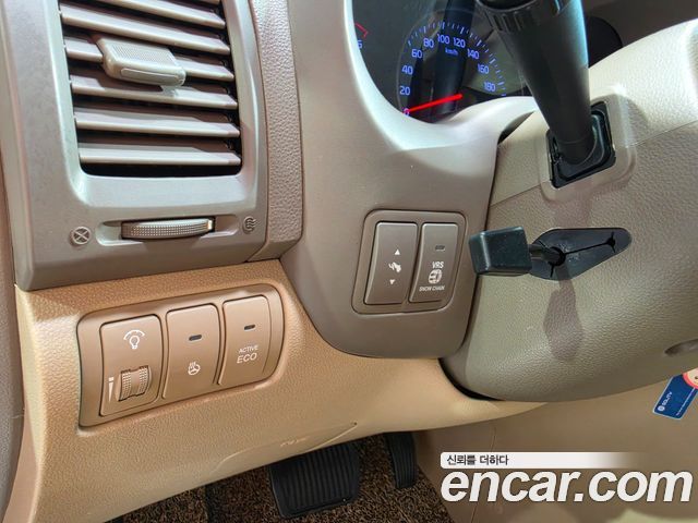 Kia Canival 2013 — photo 18