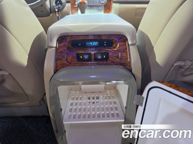 Kia Canival 2013 — photo 19