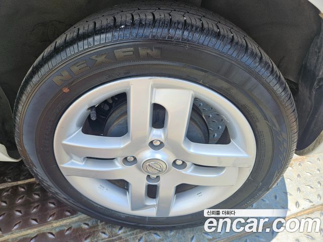 Nissan Cube 2013 — photo 10