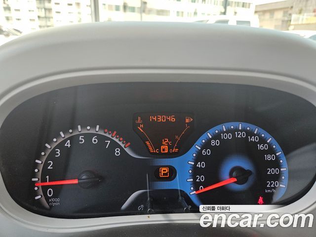 Nissan Cube 2013 — photo 17