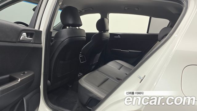Kia Sportage 2019 — photo 11