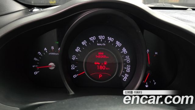 Kia Sportage 2011 — photo 8