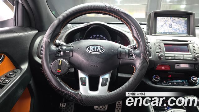 Kia Sportage 2011 — photo 13