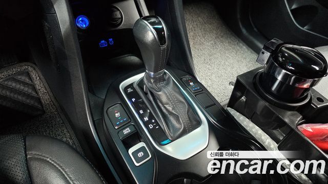 Hyundai Santafe 2017 — photo 9
