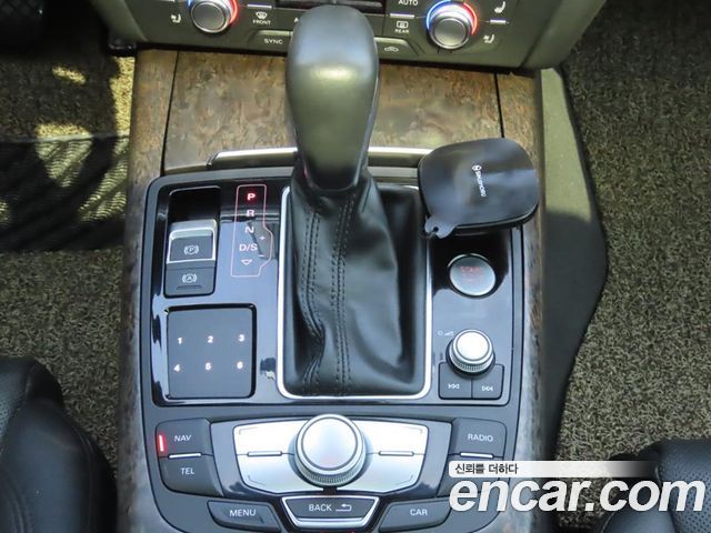 Audi A6 2018 — photo 13