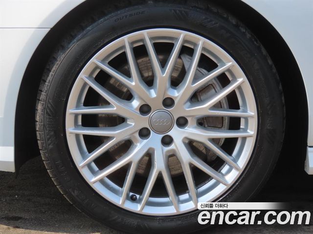 Audi A6 2018 — photo 20