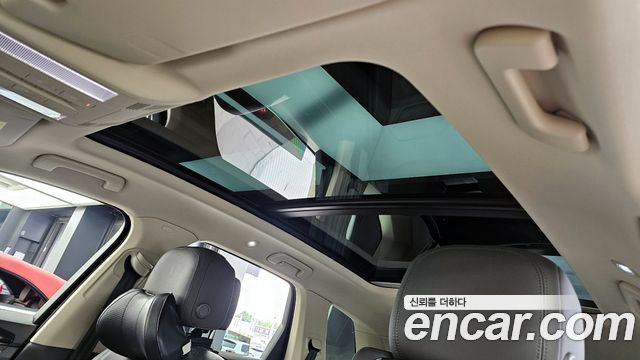 Volkswagen Touareg 2021 — photo 24