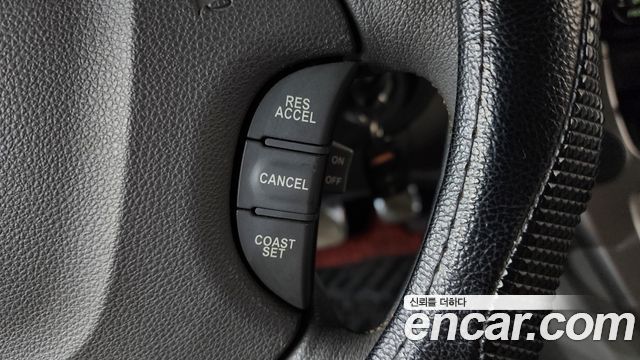 Kia Canival 2013 — photo 23