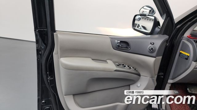 Kia Canival 2013 — photo 14