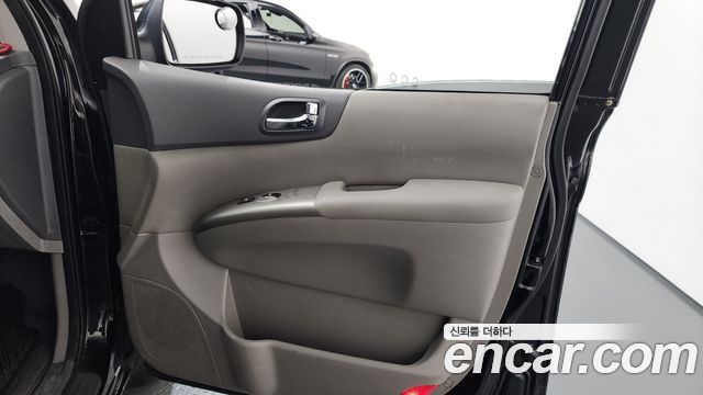 Kia Canival 2013 — photo 15