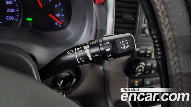 Kia Canival 2013 — photo 28