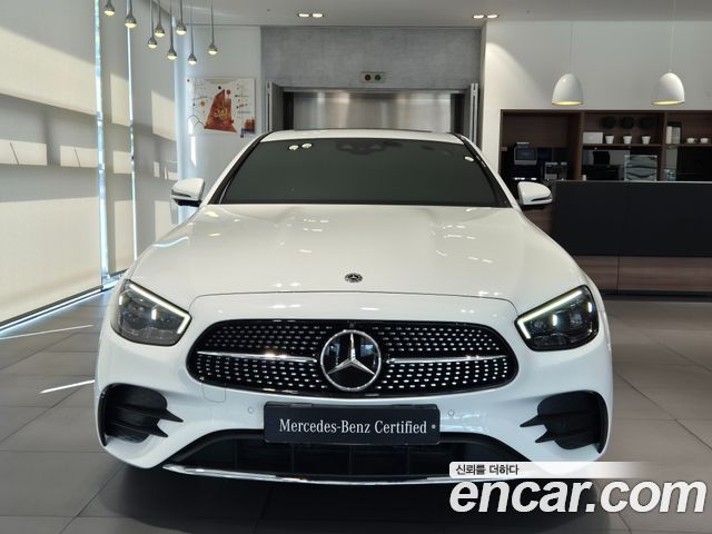 Mercedes-Benz E-Class 2021 — photo 2