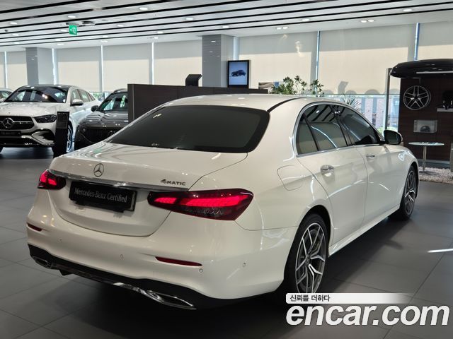 Mercedes-Benz E-Class 2021 — photo 3
