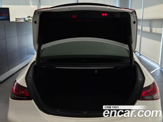 Mercedes-Benz E-Class 2021 — photo 5