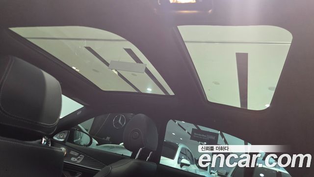 Mercedes-Benz E-Class 2022 — photo 14