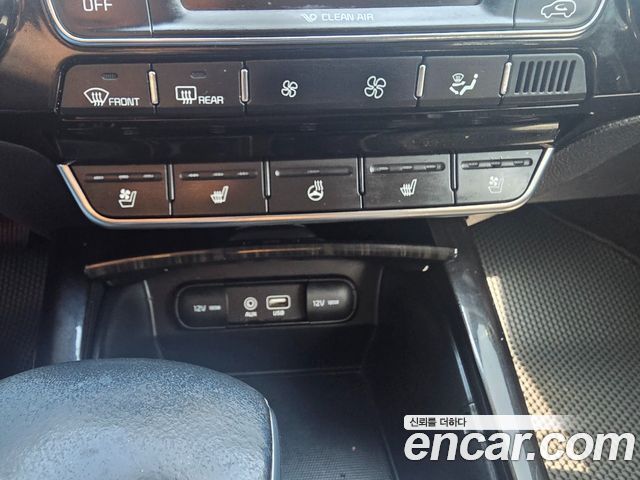 Kia Sorento 2018 — photo 10