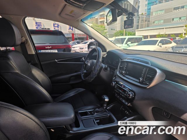 Kia Sorento 2018 — photo 11
