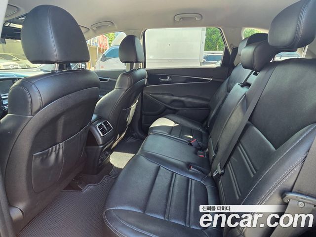 Kia Sorento 2018 — photo 14