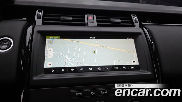 Land Rover Discovery 2018 — photo 22