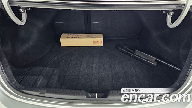 Hyundai AVANTE 2011 — photo 15