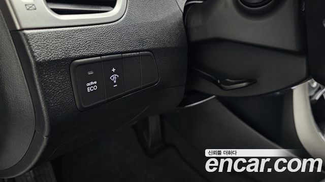 Hyundai AVANTE 2011 — photo 18