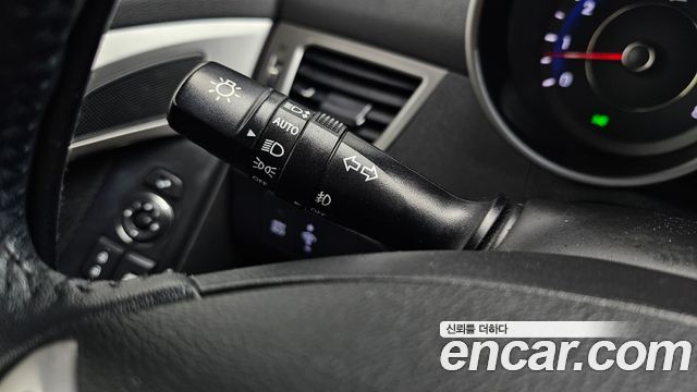 Hyundai AVANTE 2011 — photo 20
