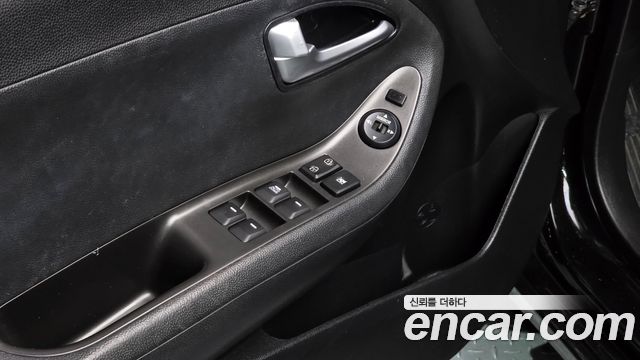 Kia morning 2012 — photo 16