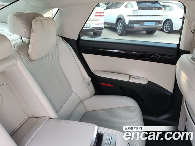 Hyundai Grandeur 2023 — photo 10