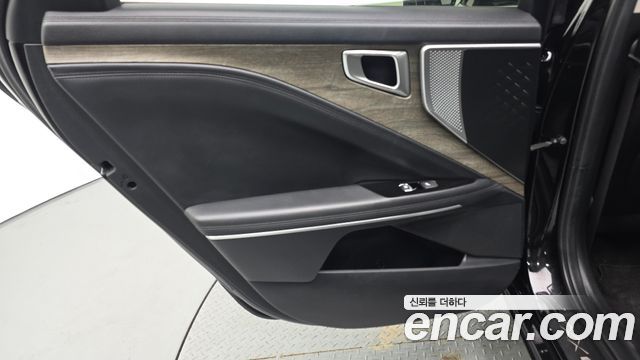 Kia K8 2022 — photo 15