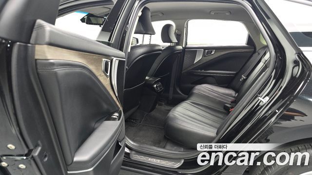 Kia K8 2022 — photo 16