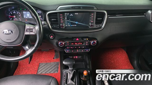 Kia Sorento 2018 — photo 14