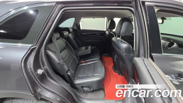 Kia Sorento 2018 — photo 18