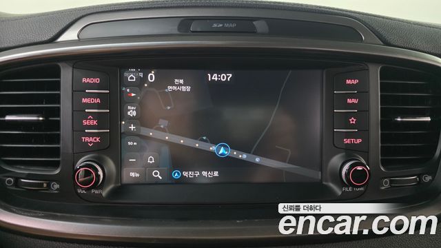 Kia Sorento 2018 — photo 20