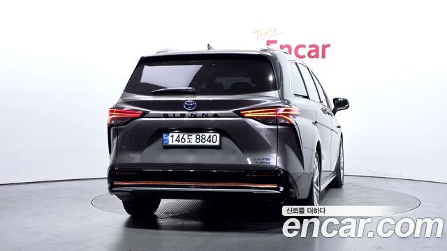 Toyota Sienna 2021 — photo 4