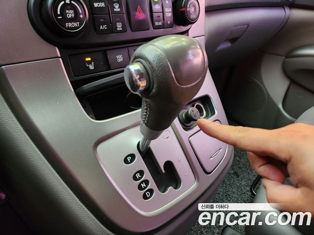 Kia Canival 2013 — photo 18