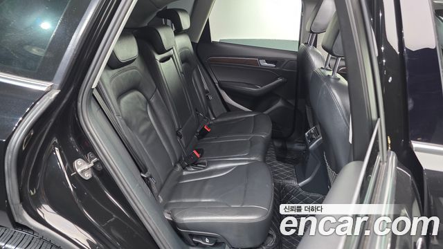 Audi Q5 2016 — photo 11