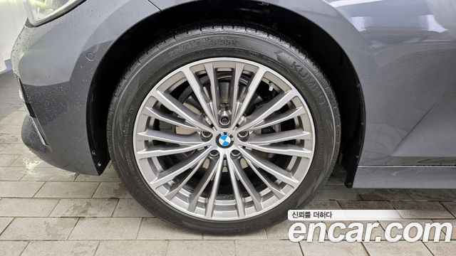 BMW 3-Series 2020 — photo 5