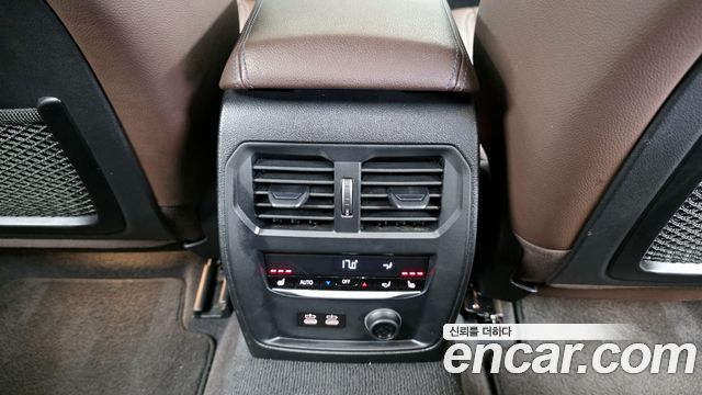 BMW 3-Series 2020 — photo 24