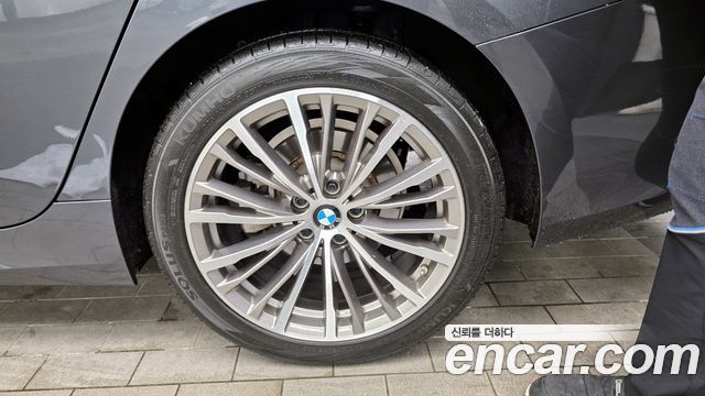 BMW 3-Series 2020 — photo 7