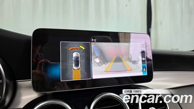 Mercedes-Benz C-Class 2019 — photo 21