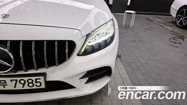 Mercedes-Benz C-Class 2019 — photo 8