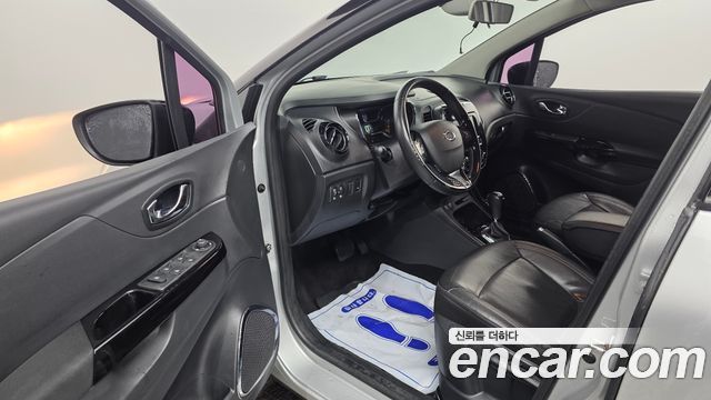 Renault Korea QM3 2015 — photo 10