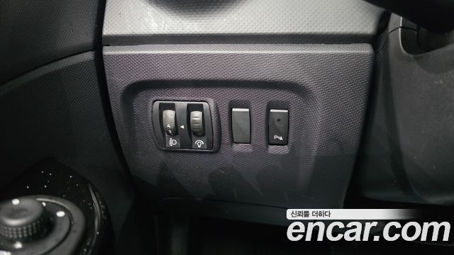 Renault Korea QM3 2015 — photo 14