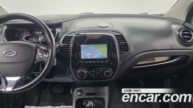 Renault Korea QM3 2015 — photo 16